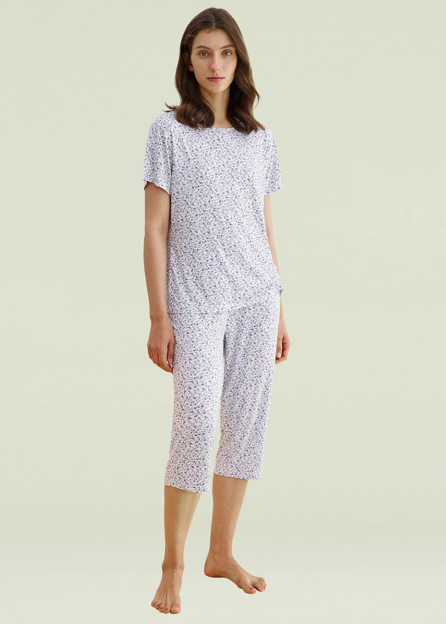 Latuza Women's Floral Short Sleeve Top with Capris Pajama Set